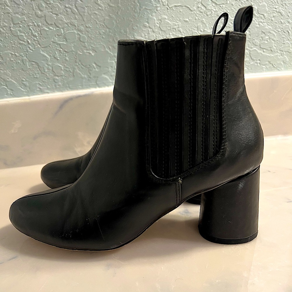 Black heel ankle boots